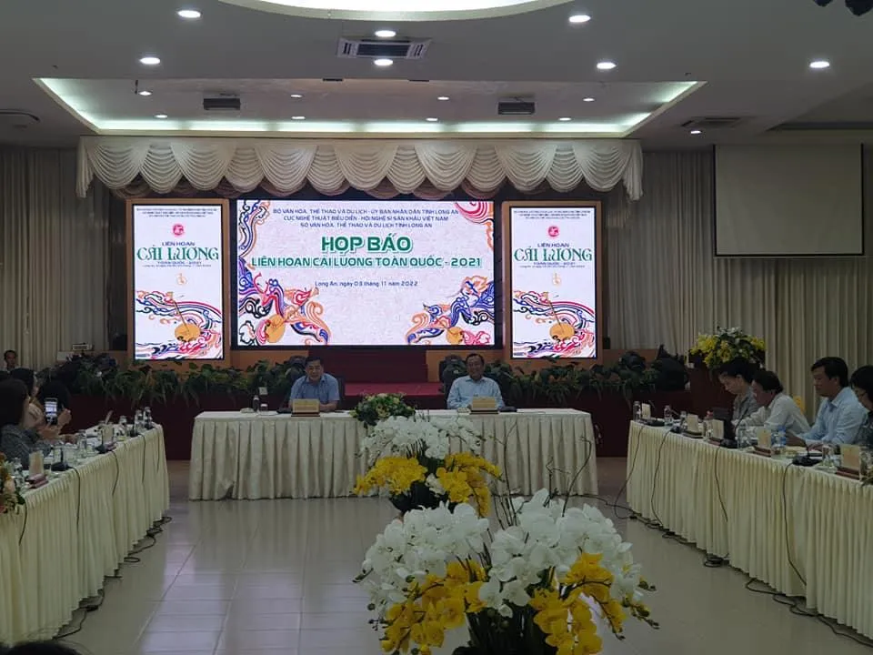 Quang cảnh buổi họp báo về Liên hoan Cải lương toàn quốc 2021. Ảnh: HÀ NGUYỄN