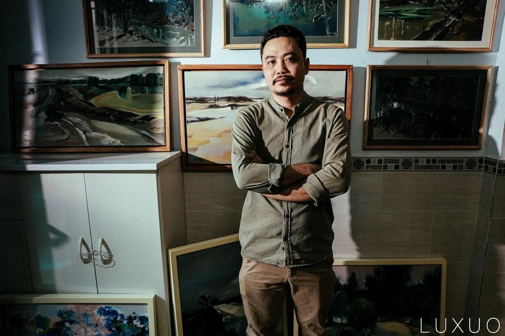 Hoạ sĩ Trần Quốc Giang. Ảnh: NVCC