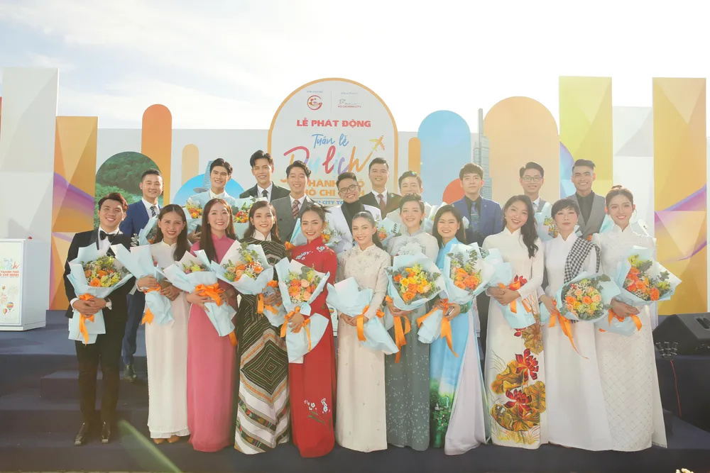 Top 24 Gương mặt truyền hình trong vai trò đại sứ Tuần lễ Du lịch TP.HCM. Ảnh: BTC Top 24 Gương mặt truyền hình trong vai trò đại sứ Tuần lễ Du lịch TP.HCM. Ảnh: BTC