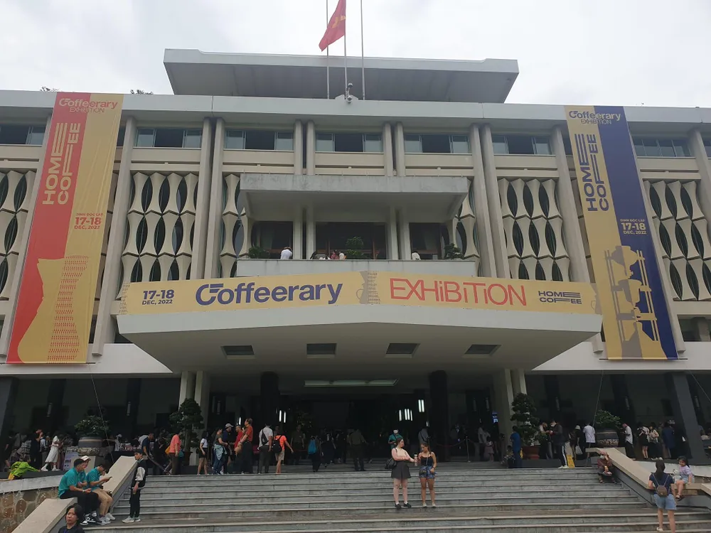 Sự kiện Coffeerary Exhibition diễn ra tại Hội trường Thống Nhất trong hai ngày 17 và 18-12. Ảnh: HÀ NGUYỄN