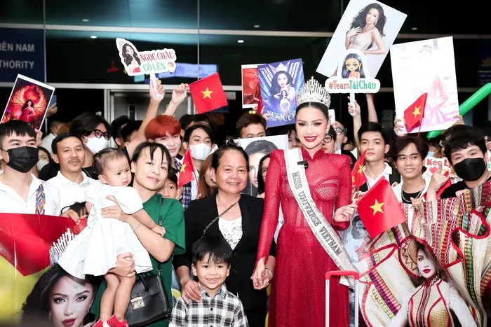 Ngọc Châu đã rời Việt Nam, sang Mỹ để tham dự Hoa hậu Hoàn vũ 2022. Ảnh: FBNV Ngọc Châu đã rời Việt Nam, sang Mỹ để tham dự Hoa hậu Hoàn vũ 2022. Ảnh: FBNV