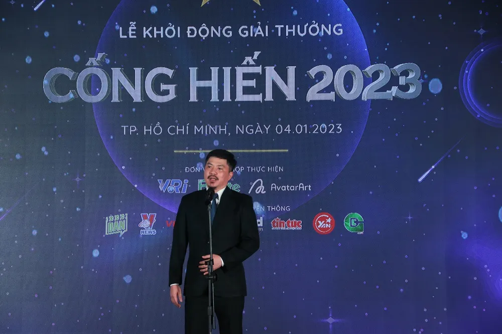 Ông Lê Xuân Thành, Trưởng BTC chia sẻ về những điểm mới tại Giải Cống hiến 2023. Ảnh: HÀ NGUYỄN