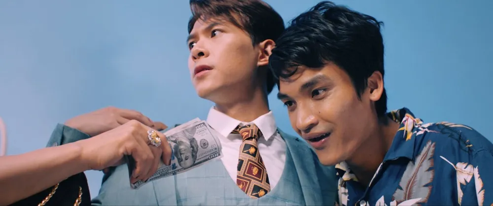 Anh Tú và Mạc Văn Khoa trong "Siêu lầy gặp siêu lừa". Ảnh: NSX Anh Tú và Mạc Văn Khoa trong "Siêu lầy gặp siêu lừa". Ảnh: NSX