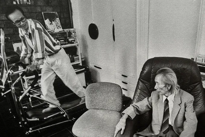 Cố nhạc sĩ Trịnh Công Sơn và cố nhạc sĩ Văn Cao. Ảnh: DƯƠNG MINH LONG