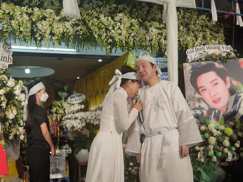 NSƯT Vũ Luân và Hồng Phượng trong trích đoạn "Hòn vọng phu". Ảnh: H.N