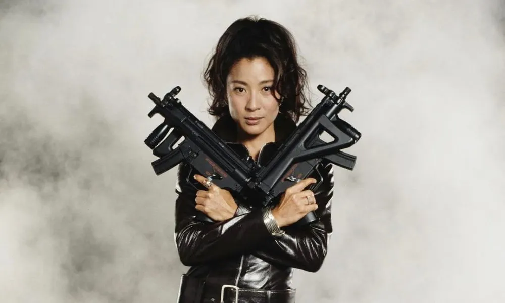 Trong đó, Ngày mai không lụi tàn (1997) là dự án đầu tiên giúp Dương Tử Quỳnh ghi dấu ấn ở Hollywood khi được chọn vào vai Bond Girl gốc Hoa đầu tiên cùng với tài tử Pierce Brosnan.