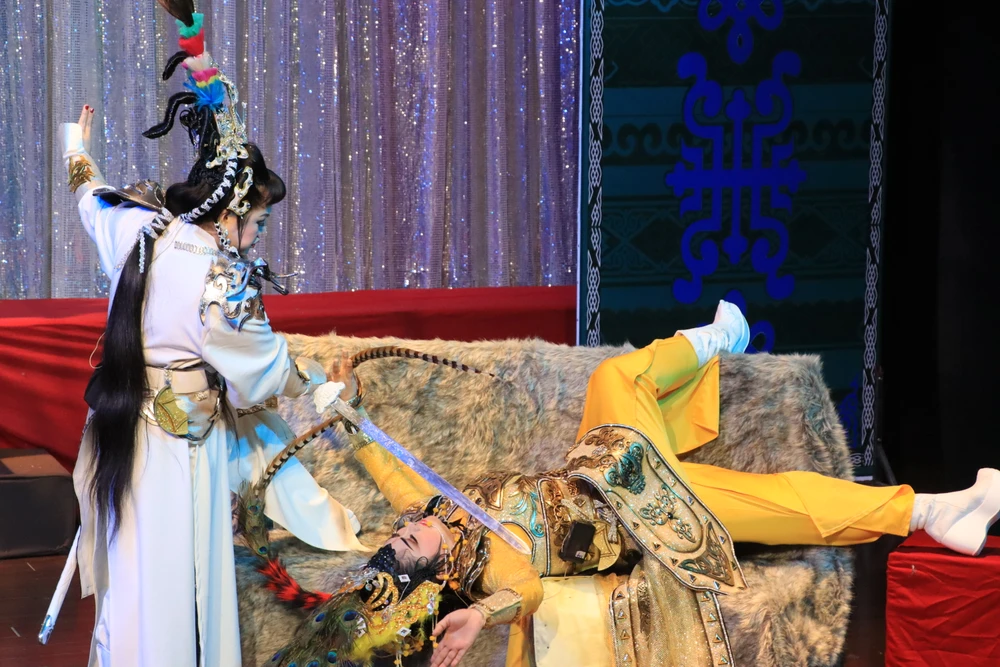 Kịch bản được sửa đổi để thêm các cảnh khoe vũ đạo của Thanh Thảo. Ảnh: HÀ NGUYỄN