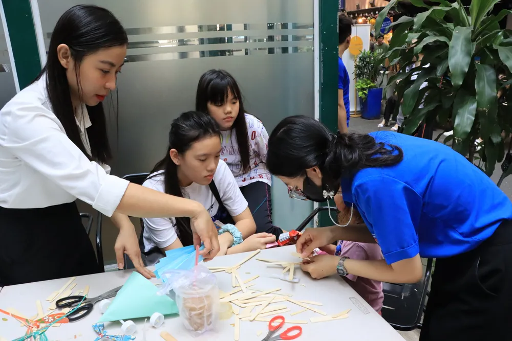 Hướng dẫn làm chuồn chuồn cân bằng Hướng dẫn làm chuồn chuồn cân bằng