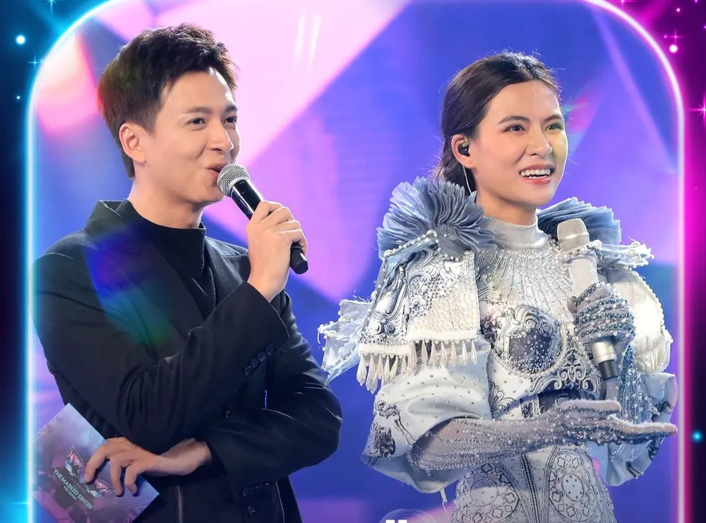 Hà Nhi lộ diện ở Ca sĩ mặt nạ. Ảnh: BTC Hà Nhi lộ diện ở Ca sĩ mặt nạ. Ảnh: BTC