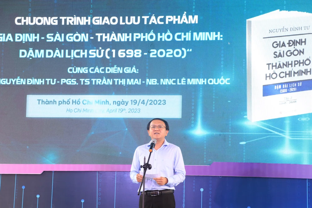 Ông Lâm Đình Thắng, Giám đốc Sở TT&amp;TT TP.HCM phát biểu tại chương trình.
