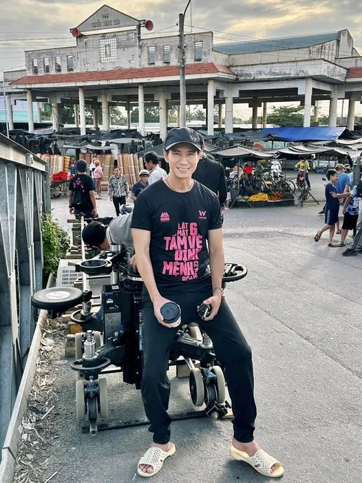 Lý Hải mong mọi người không so sánh với phim khác khi đề cập đến Lật mặt 6. Ảnh: FBNV