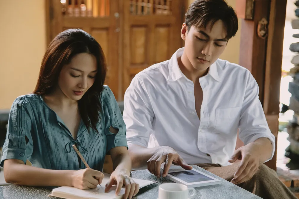 Hình ảnh của Bảo Anh trong MV Cô ấy của anh ấy. Ảnh: NSCC