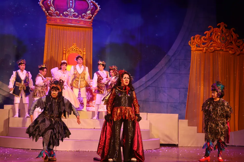 NSƯT Thành Lộc vào vai tiên Mắc Ma. Ảnh: VĂN HÀ