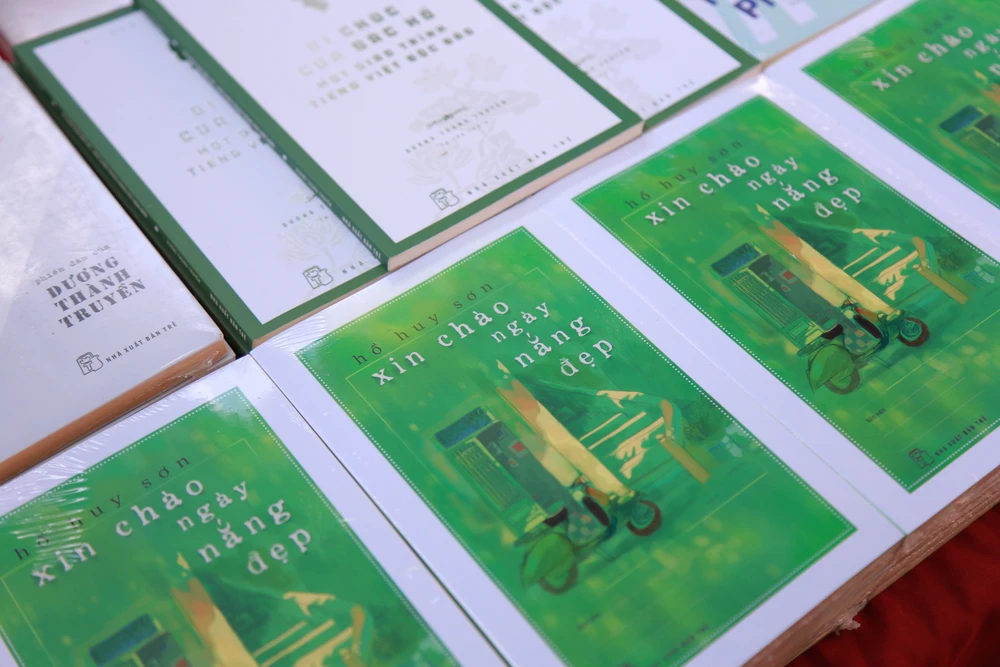 Tác phẩm "Xin chào ngày nắng đẹp" của Hồ Huy Sơn. Ảnh: NXB Trẻ