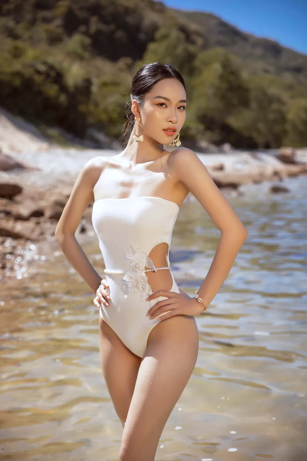 Nguyễn Thị Lan Anh. SBD: 332 Nguyễn Thị Lan Anh. SBD: 332