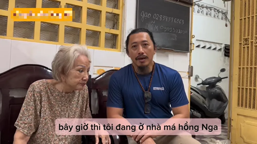 Nghệ sĩ Hồng Nga và chủ kênh Youtube Nghệ sĩ Hồng Nga và chủ kênh Youtube