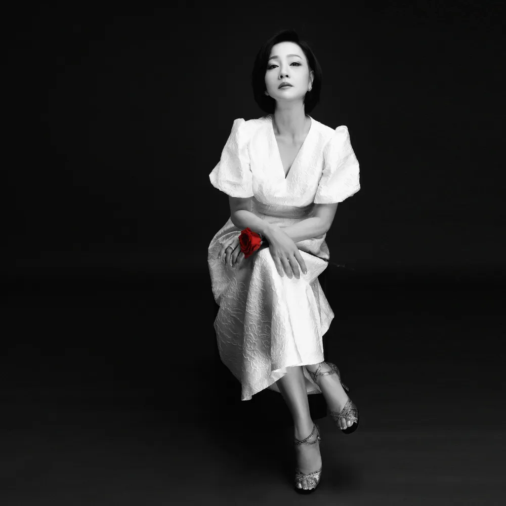 NSƯT Mỹ Duyên đồng hành cùng sân khấu Thiên Đăng của Thành Lộc. Ảnh: Fanpage Sân khấu Thiên Đăng