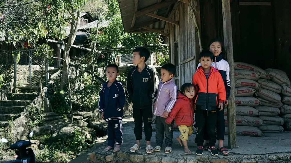 Con em vùng cao Mường Lát có cuộc sống khó khăn. Ảnh: BTC Con em vùng cao Mường Lát có cuộc sống khó khăn. Ảnh: BTC