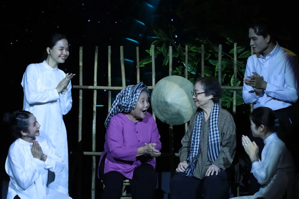 NSƯT Lê Thiện và bà Hoàng Khanh nsut-le-thien.JPG