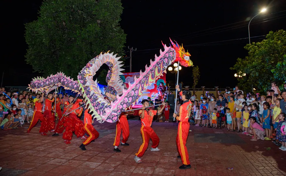 Lễ hội múa lân dien-khanh1.jpg