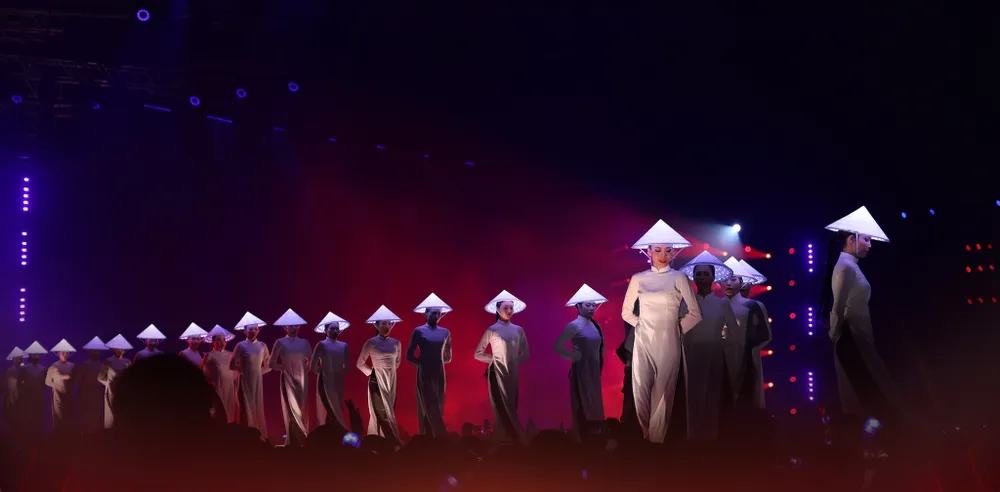 Những hình ảnh đầy tính dân tộc Việt được đem lên sân khấu Rap Việt All-Star rap-viet-all-star5.jpg