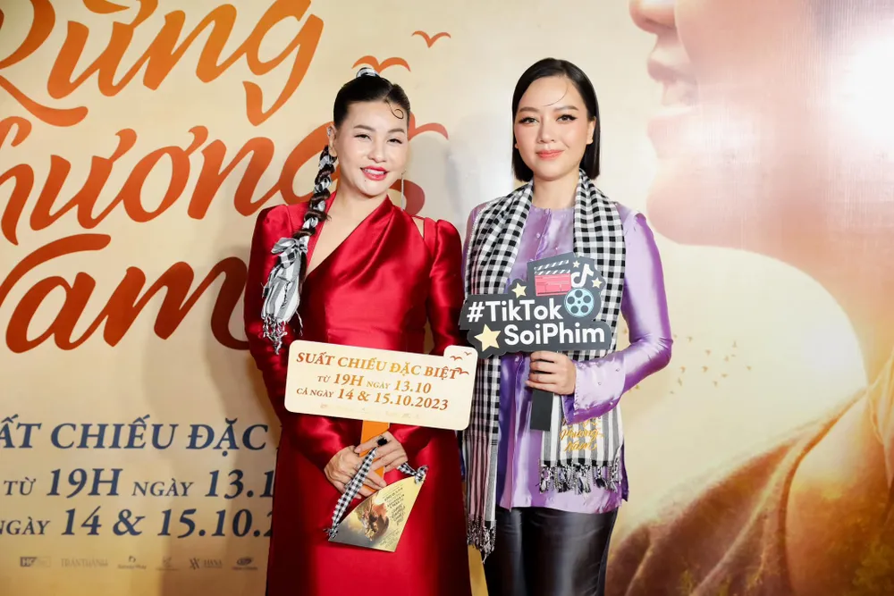 "Tư Mắm" Cát Phượng (Bản truyền hình) và "Tư Mắm" Băng Di tu-mam.jpg