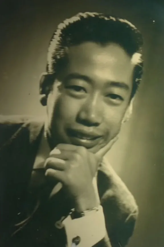 "Quái kiệt" Tùng Lâm lúc trẻ. Ảnh: Nhạc xưa tung-lam2.jpg