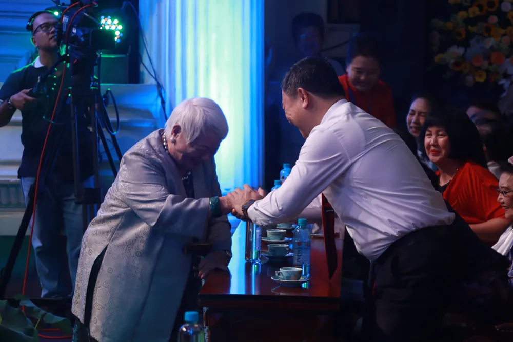 Ông Dương Anh Đức bắt tay đạo diễn Xuân Phượng Liên hoan phim ngắn-2