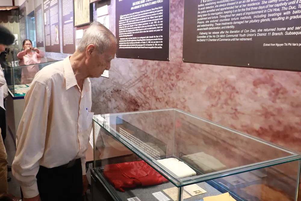 Kỷ vật thời kháng chiến