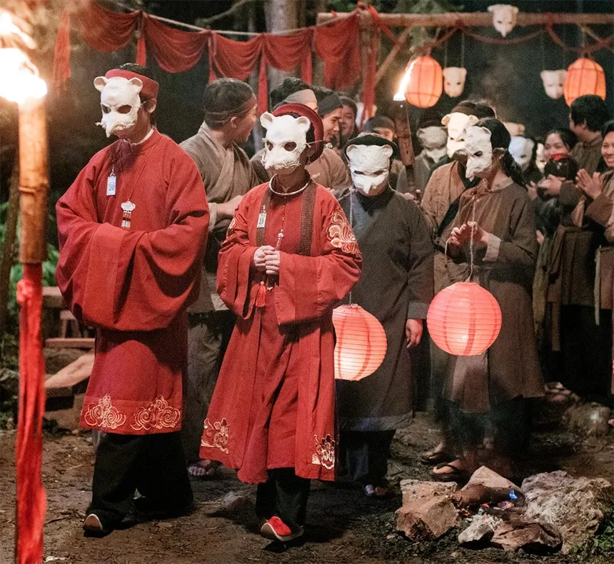 Hình ảnh đậm tính dân gian trong "Kẻ ăn hồn". Ảnh: ĐPCC ke-an-hon (2).jpg