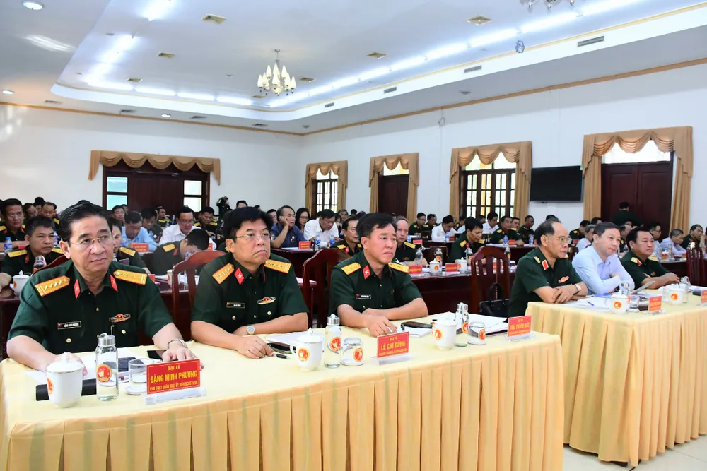 Toàn cảnh hội nghị. Ảnh: Quân khu 7 Cần bổ sung chính sách hỗ trợ cho người tìm kiếm, quy tập hài cốt liệt sĩ