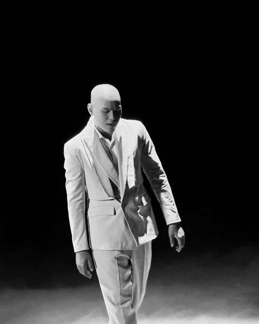 Nam rapper vẫn giữ tinh thần lạc quan khi đang chiến đấu với bệnh ung thư. long-non-la1.jpg