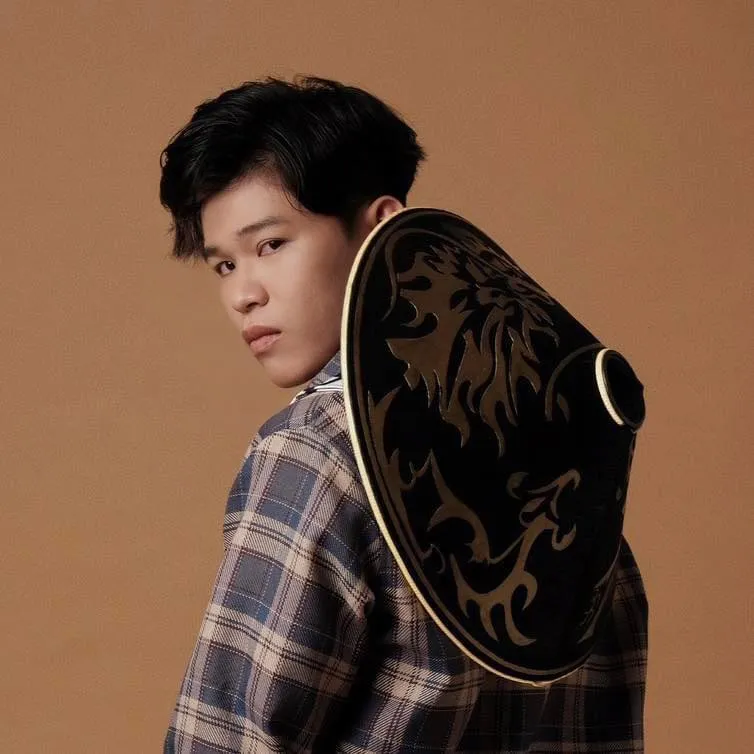 Long Nón Lá là rapper quen thuộc đối với cộng đồng yêu nhạc Long Nón Lá