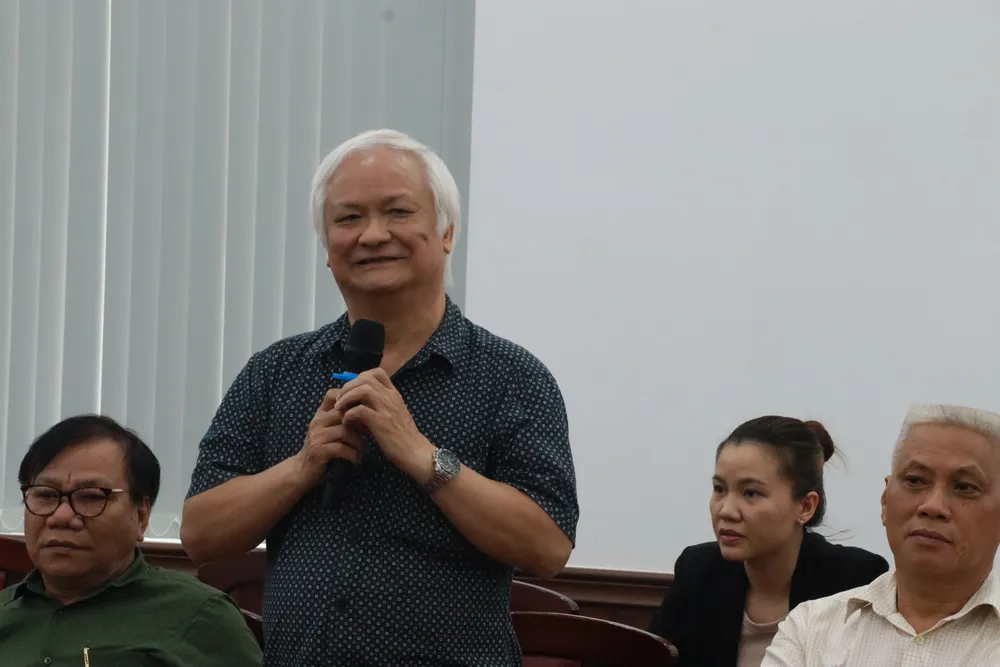 Về phía PGS.TS Lê Hồng Lý, Chủ tịch Hội văn nghệ dân gian Việt Nam cho rằng PGS.TS Trương Văn Món là một người có lợi thế về chủ đề này vì PGS.TS Trương Văn Món là một người Chăm. van-hoa-lich-su-champa5.JPG