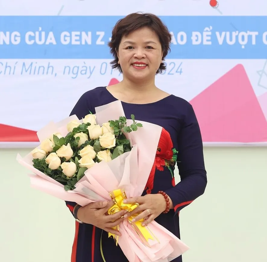 TS Phạm Thị Thúy, Chuyên viên tham vấn tâm lý mot-thoang-ta-ruc-ro-o-nhan-gian2.jpg