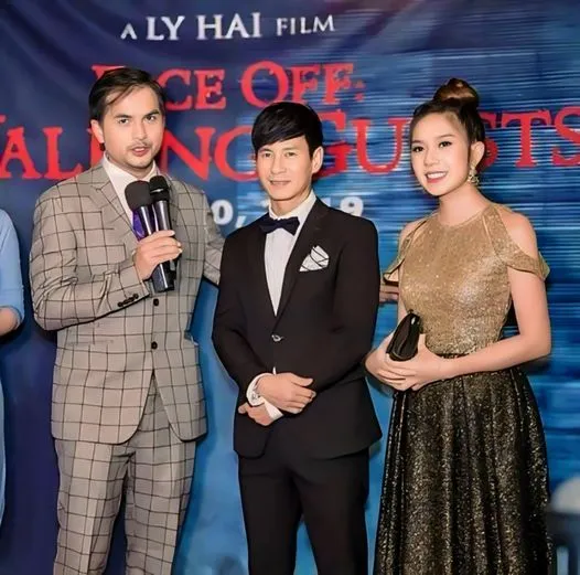 Lý Hải Minh Hà cũng chia sẻ: "Quá bàng hoàng khi hay tin diễn viên, người mẫu, MC Đức Tiến vừa qua đời - một đồng nghiệp lâu năm, dễ thương của hai vợ chồng. Thật không thể tin nổi vì mới 3 ngày trước mới nói chuyện với Tiến còn hẹn hò gặp nhau tại Lật Mặt 7 sắp chiếu tại Mỹ. Xin chia buồn cùng gia đình Đức Tiến và mong Tiến sẽ yên nghỉ nơi suối vàng" duc-tien2.jpg