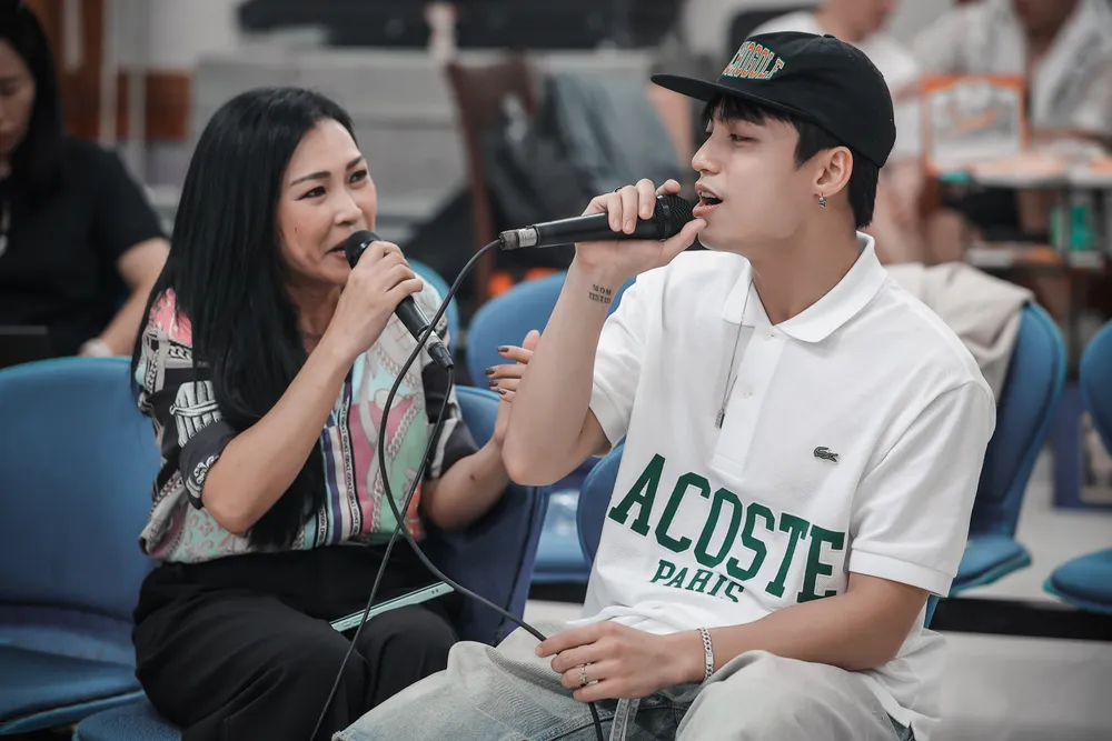 MONO là cái tên gây bất ngờ nhất trong dàn khách mời liveshow lần này của Phương Thanh. phuong-thanh5.jpg