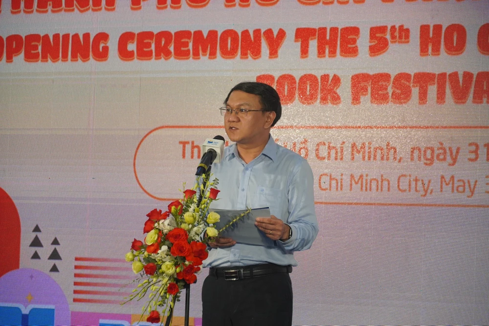 Ông Lâm Đình Thắng, Giám đốc Sở TT&TT TP.HCM phát biểu. Hội sách thiếu nhi TP.HCM