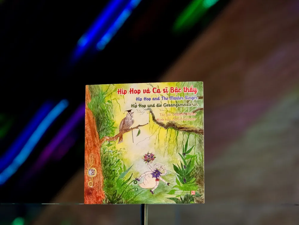 Bên cạnh đó còn tập truyện thiếu nhi Hip Hop và ca sĩ bậc thầy (Hip Hop and The Master Singer) của tác giả Isabelle Müller. ngay-quoc-te-thieu-nhi-1-6.jpg