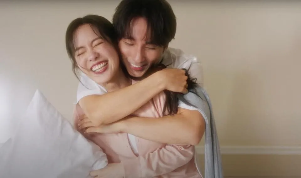 Đừng làm trái tim anh đau của Sơn Tùng được khán giả yêu thích bởi hình ảnh ngọt ngào, giai điệu bắt tai. Đừng làm trái tim anh đau của Sơn Tùng lọt top 1 trending sau 2 tiếng