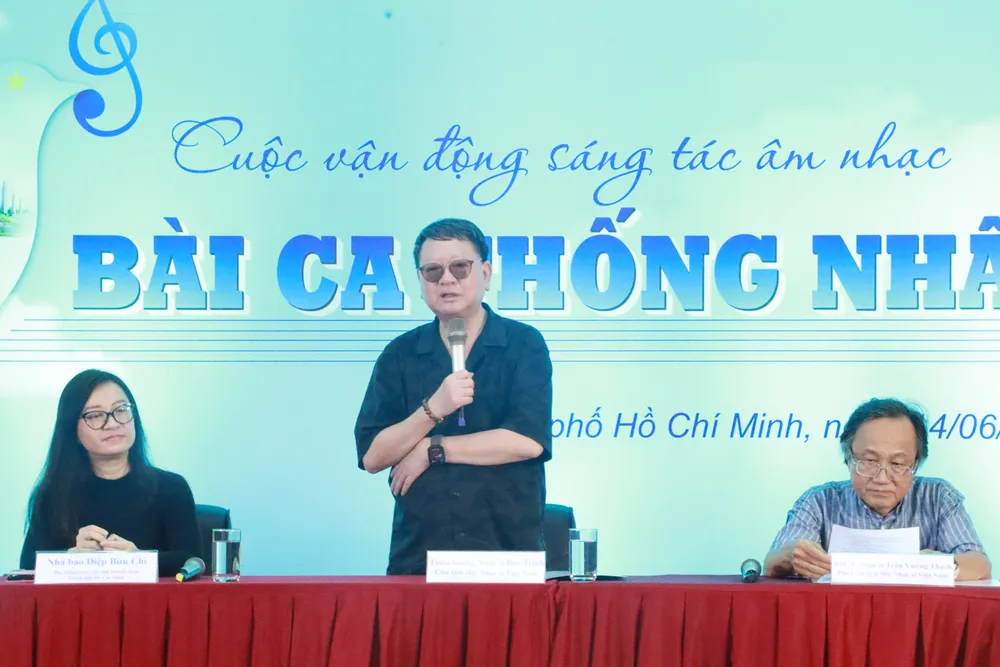 Nhạc sĩ Đức Trịnh, Chủ tịch Hội nhạc sĩ Việt Nam thông tin về cuộc vận động sáng tác. Vận động sáng tác