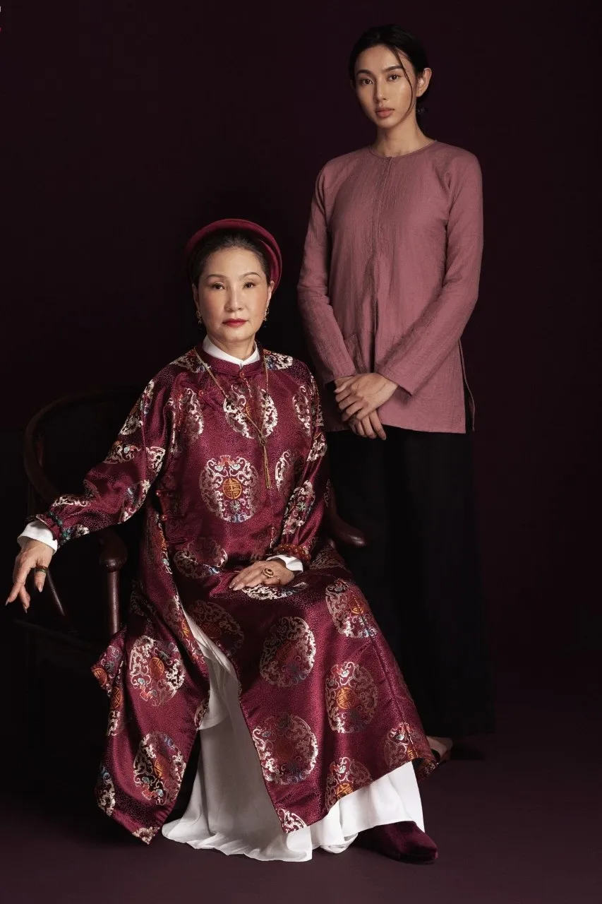 Diễn viên Hồng Đào và Hoa hậu Thùy Tiên trong phim. hoa-hau-thuy-tien.jpg