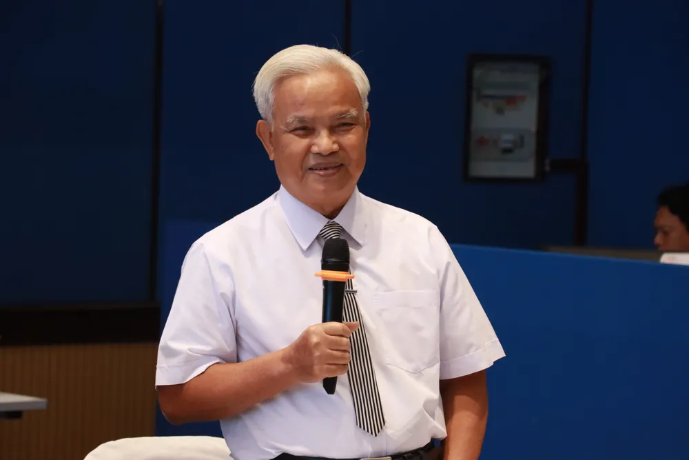 TS Võ Văn Nam, Chuyên gia tư vấn, tham vấn, chăm sóc tinh thần, nguyên trưởng khoa Tâm lý Giáo dục, Trường Đại học Sư phạm TP HCM cũng nhấn mạnh về vai trò, vị trí của gia đình đối với từng cá nhân, đời sống đã được nói rất nhiều và có thể đúc kết thành 6 điểm đáng lưu ý. diem-tua-gia-dinh-giua-nhung-bien-dong-cua-thoi-dai2.JPG