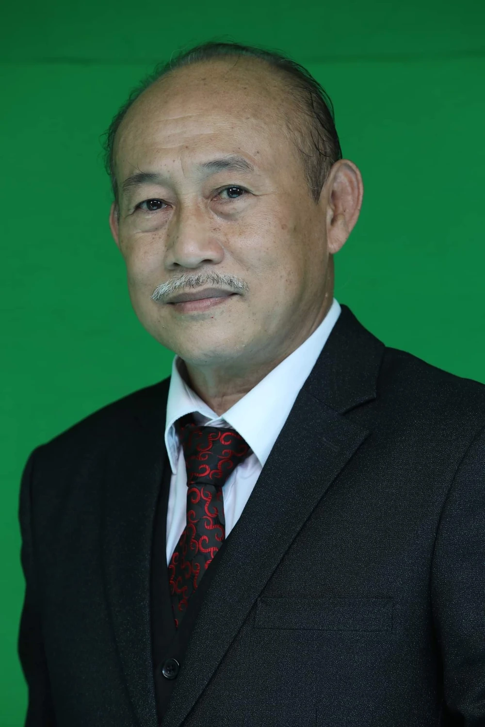 Diễn viên Quốc Hùng đã được xuất viện sau 2 tuần điều trị tại Bệnh viện Nhân dân Gia Định. Ảnh: FBNV. Diễn viên Quốc Hùng