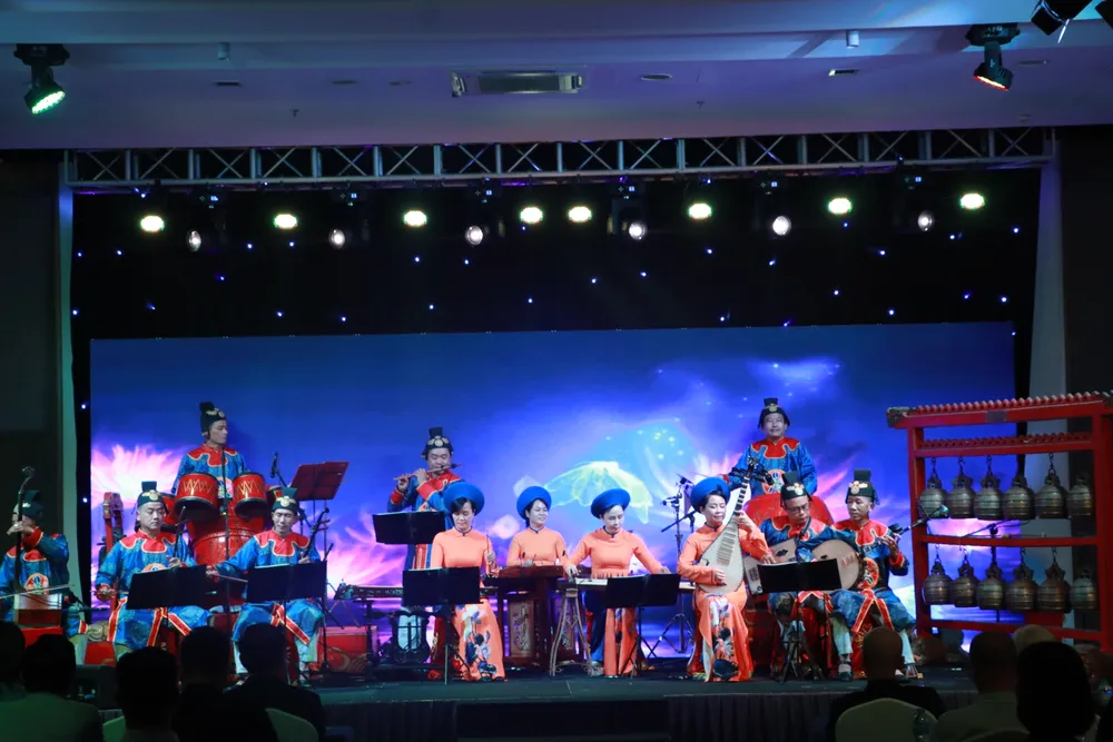 Nhã nhạc cung đình Huế được biểu diễn trong đêm nhạc Huế Symphony - Bản giao hưởng Huế