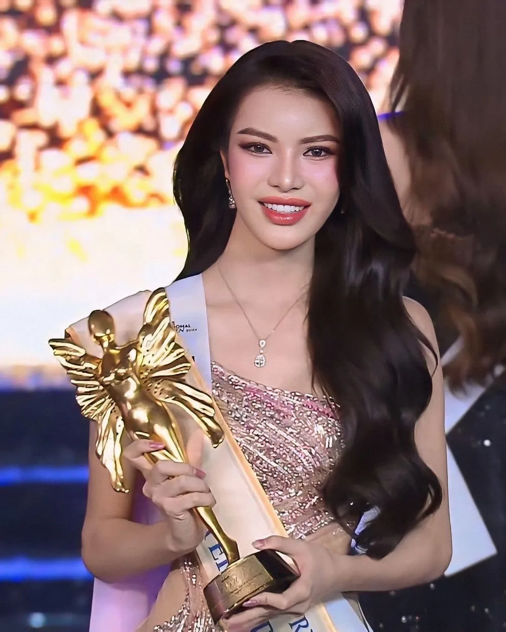 Nguyễn Tường San, đại diện Việt Nam đạt Á hậu 2 miss-international-queen-20245.jpg