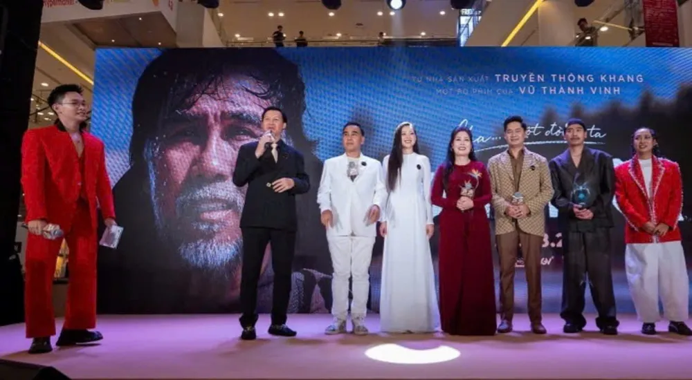 Đạo diễn Vũ Thành Vinh và dàn diễn viên phim Hai Muối. vu-thanh-vinh5.jpg