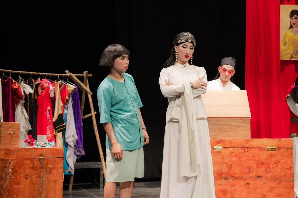 Sân khấu Thế giới trẻ