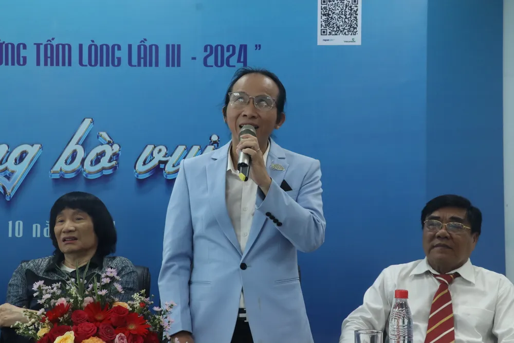 Chia sẻ tại chương trình, nghệ sĩ Hà Chương cho biết với chủ đề "Nhịp cầu nối những bờ vui" ông sẽ thể hiện ca khúc "Câu hò bên bờ Hiền Lương". Quê hương và những tấm lòng