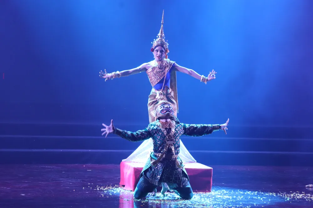 Hình thức múa ít người (solo, duo, múa nhỏ) chiếm tỷ lệ cao. lien-hoan-nghe-thuat-mua-tp.hcm-mo-rong9.JPG